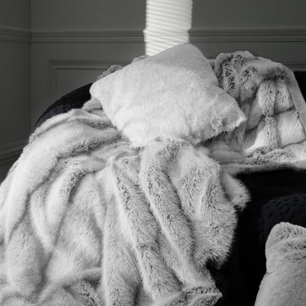 WÛLF Blanket, By SĀNTI